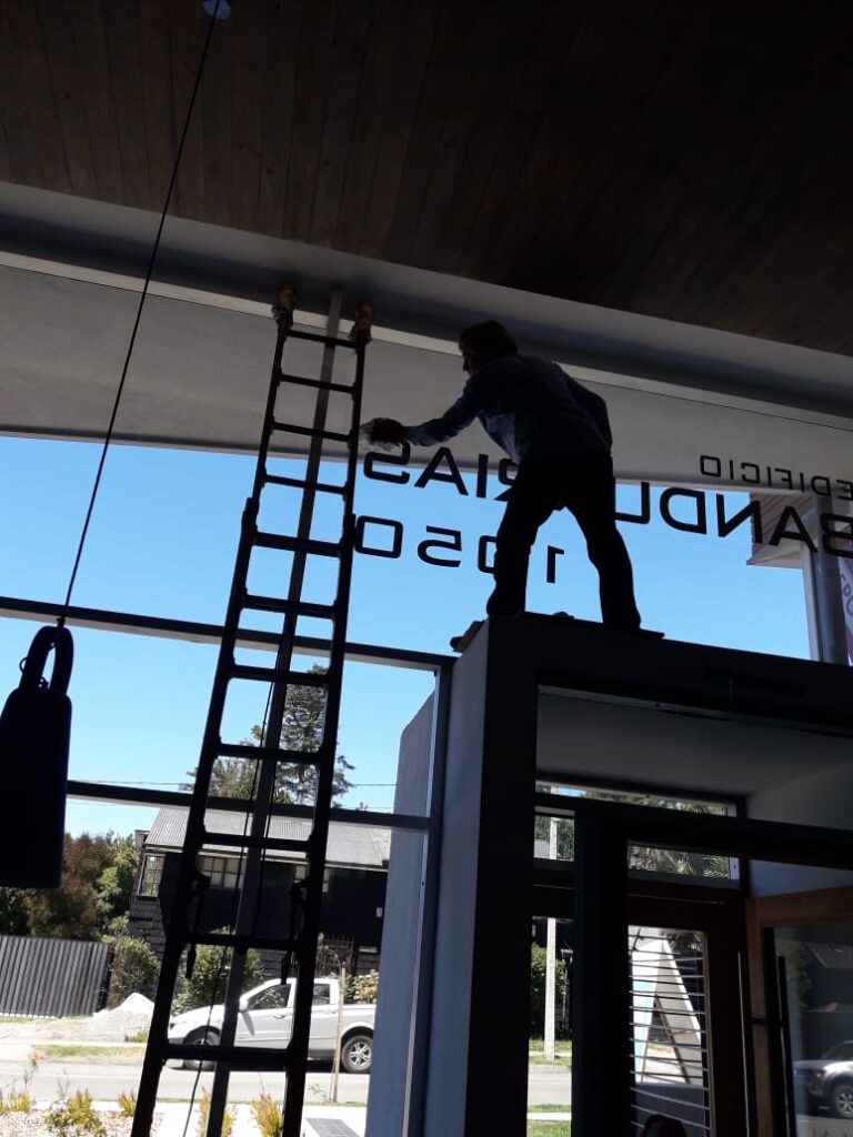 Fachada del Condominio Bandurrias tras los trabajos de mantenimiento